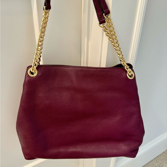 Michael Kors Maroon Jet Set Shoulder Bag - Picture 3 of 10